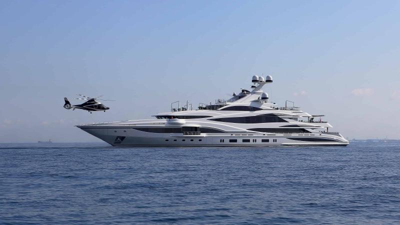 Benetti_Yachts_Custom_FB262_Lionheart_37M_Exteriors_00_Hero Benetti Yachts | Italian Superyacht Builder